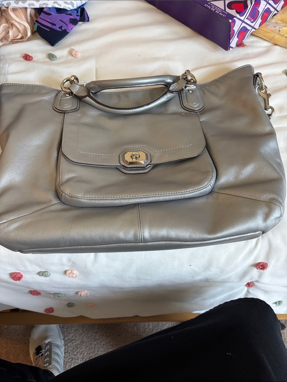 Platinum silver metallic leather Coach Campbell bag never used. Excellent